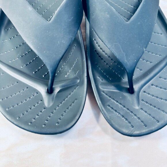 Croc Kadee Thong Sandals Size 10 - Picture 2 of 12